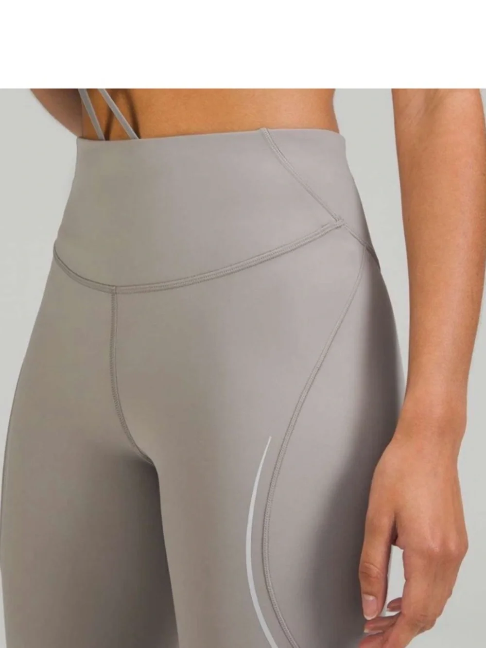 Lululemon Base Pace High-Rise Reflective Tight
24”
Gull Grey
Size 14 - Picture 3 of 5